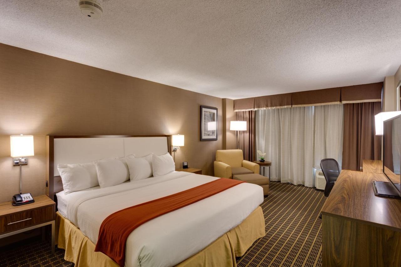 Holiday Inn Express Washington Dc Sw - Springfield By Ihg Exterior photo